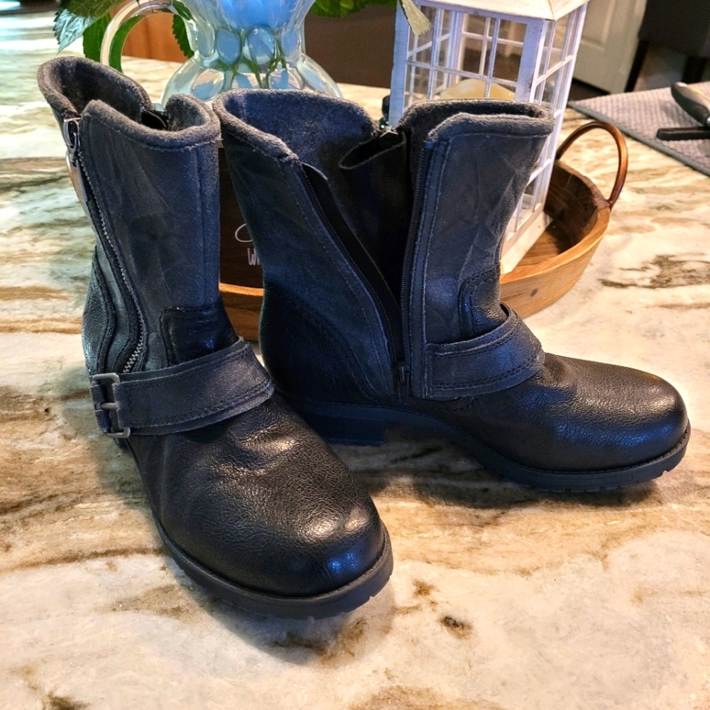 Clarks moto boots